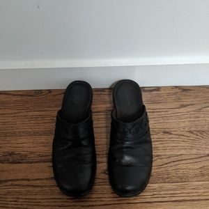 Clarks mules